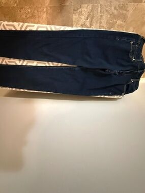 WOMENS AMERICAN EAGLE JEANS